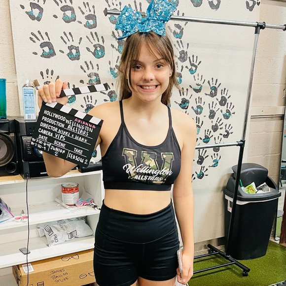 LYNN'S CLOSET, LLC - Picture 14 of 16